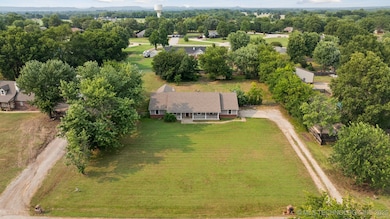11901 Laurel Ln, Claremore, OK 74017 - photo 2