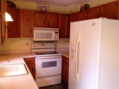 130 Hickory Rd, Dingmans Ferry, PA 18328 - photo 6