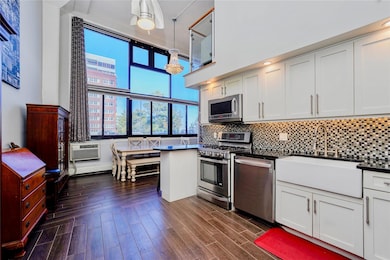 Bay Street Landing unit 1a, Staten Island, NY 10301 - photo 4