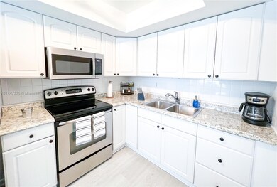 1313 NE 118th St unit 1313, Miami, FL 33161 - photo 2