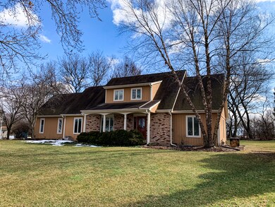 755 Sprucetree Ln, Algonquin, IL 60102 - photo 5