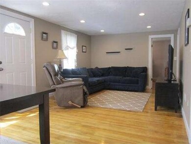 222 Bailey Rd, Holden, MA 01520 - photo 3