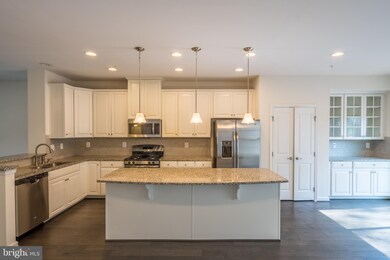 7623 Hamilton Crossing, Hanover, MD 21076 - photo 6