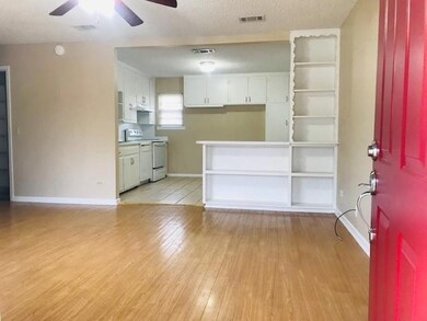 1032 W Florence St, Denison, TX 75020 - photo 3