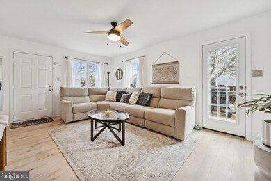 422 Wendover Dr unit 127-A, Norristown, PA 19403 - photo 4