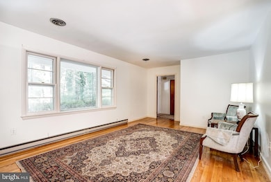 5311 Summit Dr, Fairfax, VA 22030 - photo 7