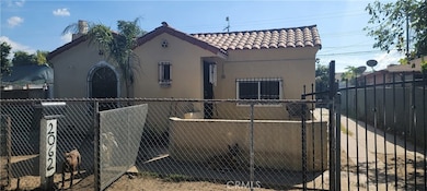 2062 E Hatchway St, Compton, CA 90222 - photo 2
