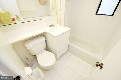 3821 Davis Place NW unit 3, Washington, DC 20007 - photo 6