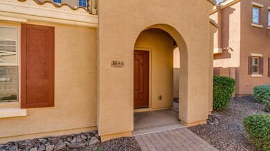 1684 S Martingale Rd-3