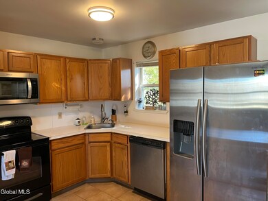 22 Hillcrest Ave, Schenectady, NY 12304 - photo 5