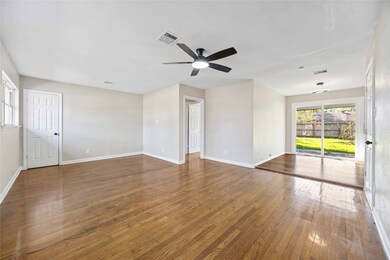 10403 Homestead Rd, Houston, TX 77016 - photo 5