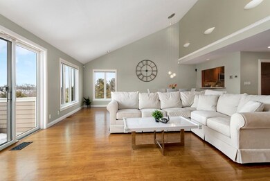 81 Algonquin Rd, Chestnut Hill, MA 02467 - photo 2