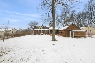 Beatiful, spacious, fenced-in backyard.