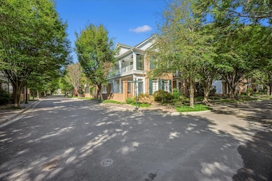 547 Monteigne Blvd, Memphis, TN 38103 - photo 5