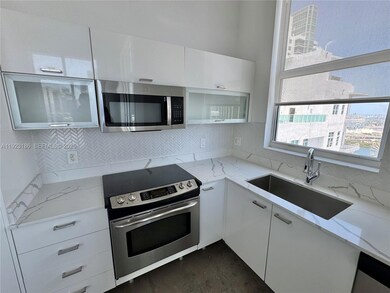 133 NE 2nd Ave unit 3612, Miami, FL 33132 - photo 3