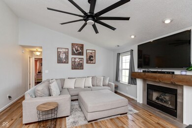 2082 Fiesbeck Dr, Columbus, IN 47201 - photo 7