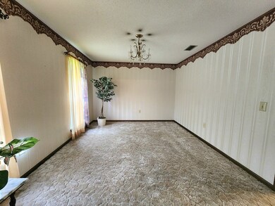 109 Taylor Cir, Fitzgerald, GA 31750 - photo 5