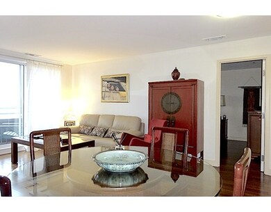 Thomas Graves Landing unit PH2, Cambridge, MA 02141 - photo 6