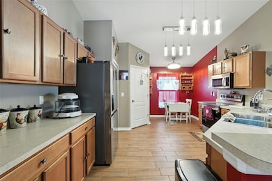 14013 Hollow Crest Place, Riverview, FL 33579 - photo 6