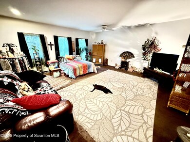 610 Mineral Ave, Scranton, PA 18509 - photo 4