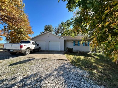 5272 Red Hills Ln, Sumner, IL 62466 - photo 7