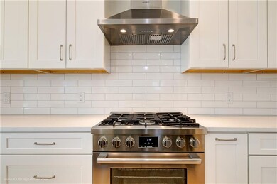 81 Allston Ave, Middletown, RI 02842 - photo 7