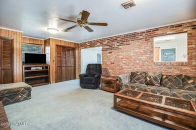 102 Maplewood Dr-2