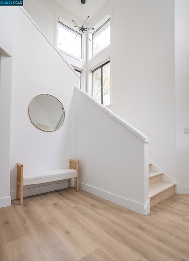 6899 Bristol Dr, Berkeley, CA 94705 - photo 4