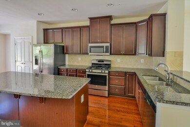 7213 Winding Hills Dr, Hanover, MD 21076 - photo 2