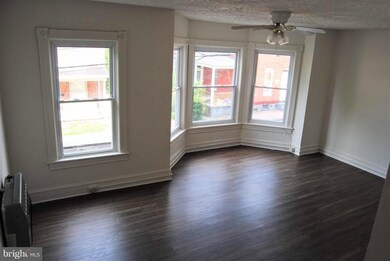 422 N Locust St unit A, Hagerstown, MD 21740 - photo 7