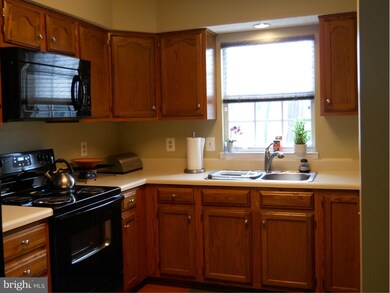 14003 Winding Ridge Ln, Centreville, VA 20121 - photo 2