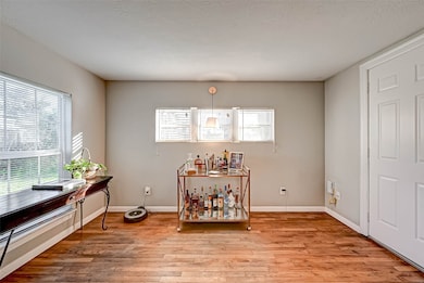 729 W 30th St, Houston, TX 77018 - photo 5