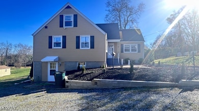 17 Village Glen Rd, Flemington, NJ 08822 - photo 2