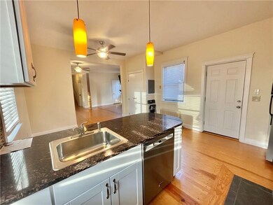 3 Spring St unit 1, Newport, RI 02840 - photo 5