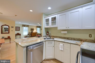 2005 Meadow Glen, Wyomissing, PA 19610 - photo 7