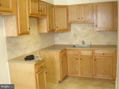 482 Westmont Dr, Darby, PA 19023 - photo 2