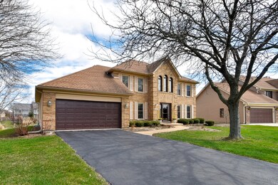 625 Bluegrass Dr, Wheaton, IL 60189 - photo 3