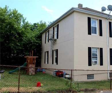 26 Audet St, Tiverton, RI 02878 - photo 2