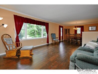70 Odonald Rd, Asheville, NC 28806 - photo 4