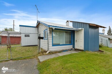 02-Exterior Front MS_8639