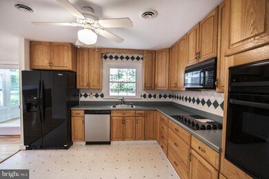 2103 Buell Dr, Fallston, MD 21047 - photo 5