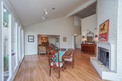 10303 Lynbrook Hollow St, Houston, TX 77042 - photo 6