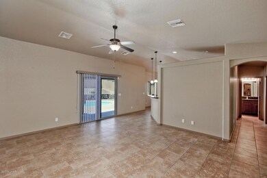 3030 Chemehuevi Blvd-7