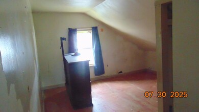 7 Whalen St, Lincoln, ME 04457 - photo 4