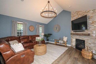 126 Monarch Ave, Goffstown, NH 03045 - photo 7