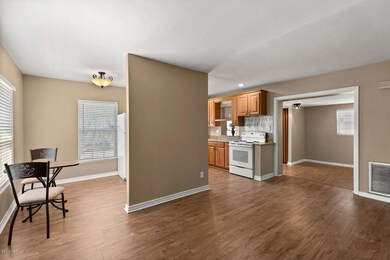 5253 Lexington Ave, Jacksonville, FL 32210 - photo 4