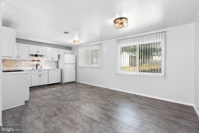 3211 Waverly Dr, Fredericksburg, VA 22407 - photo 7