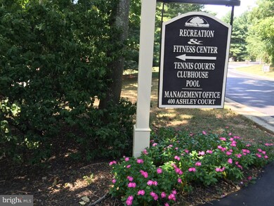 203 Nottingham Ct unit 203, Glen Mills, PA 19342 - photo 2