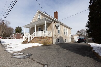 16 Oliver St, North Dartmouth, MA 02747 - photo 4