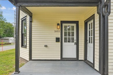 1603 Clark St, Des Moines, IA 50314 - photo 4